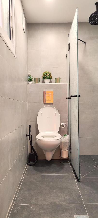 Primrose Boutique Apartment Ashdod Esterno foto